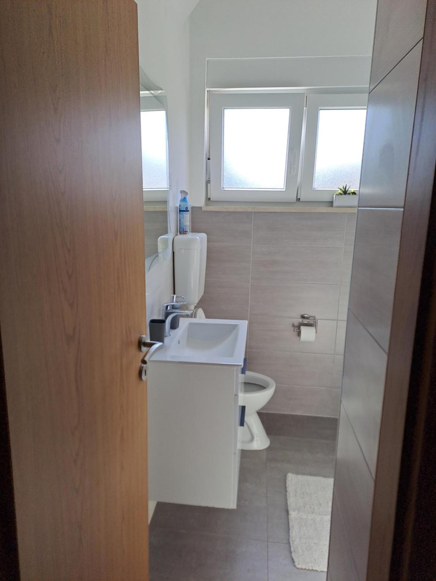 Yulia Apartman Pula Exterior foto